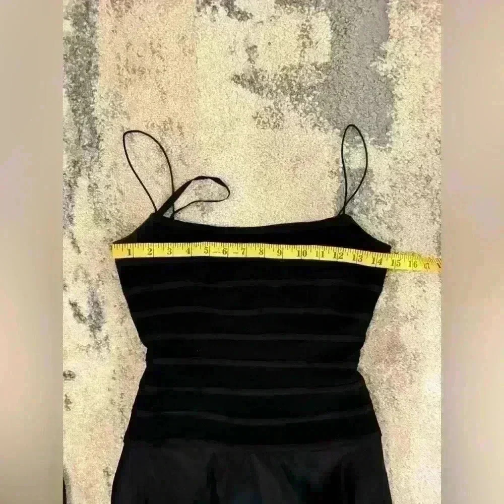 Women’s JS Collections Dress - Picture 8 of 8